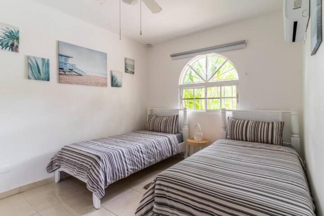 Cozy 2 Bdr Condo, With Pool Area And Free Wifi プンタ・カナ エクステリア 写真