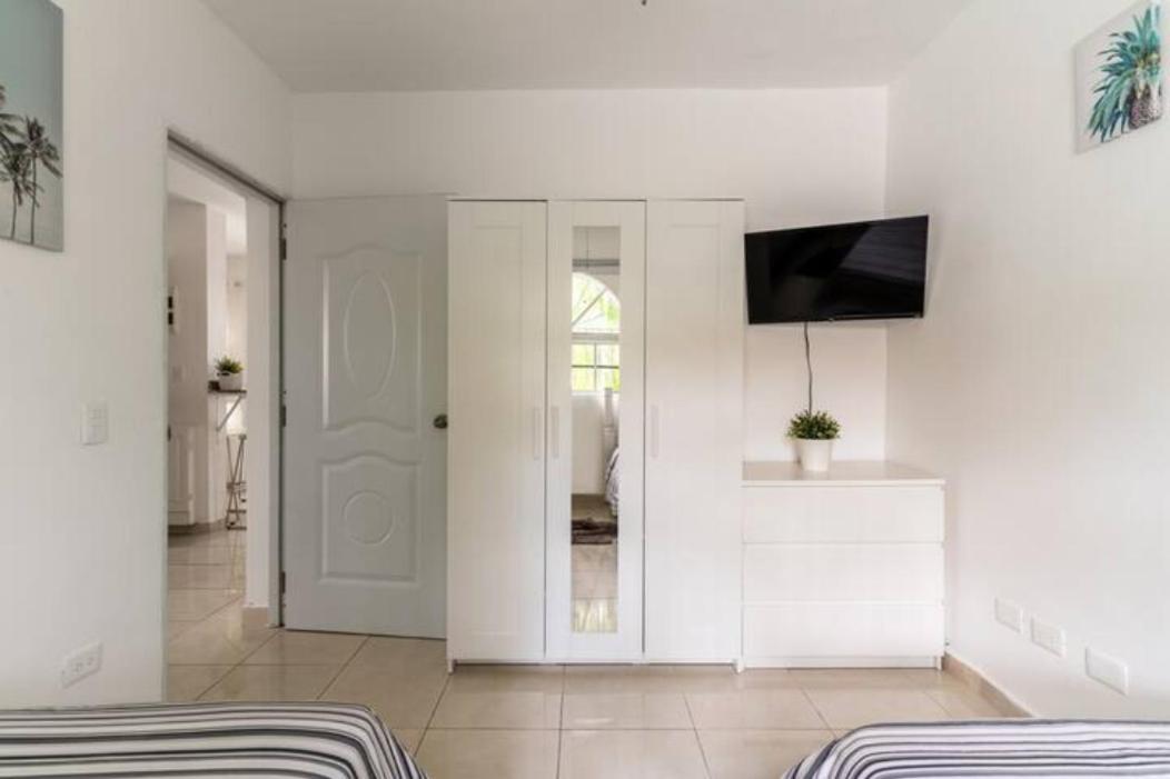 Cozy 2 Bdr Condo, With Pool Area And Free Wifi プンタ・カナ エクステリア 写真